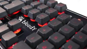 خرید کیبورد گیمینگ مکانیکی ایفورتک Bloody B3370R